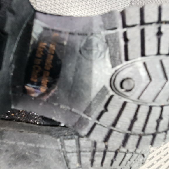 Girl's black boot with glitter accents - Picture 5 of 5